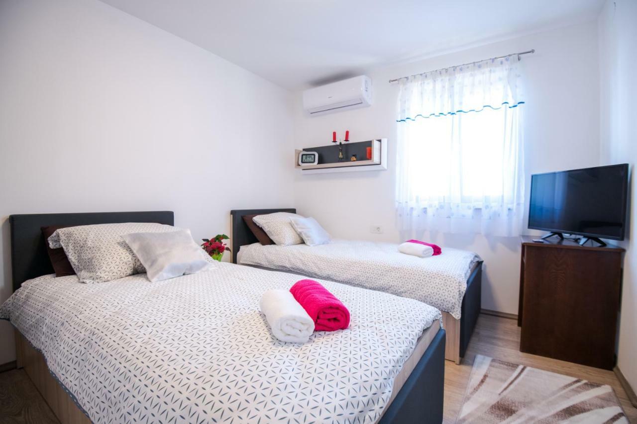 Sunrise Apartment *